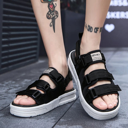 Men Summer Leisure Sandals .