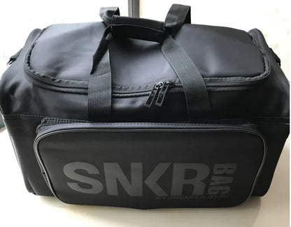 Large Multiple Compartment Sport Bag .