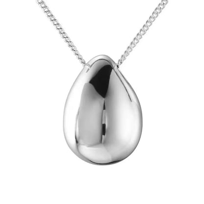 Geometric Droplet Shape Pendant Necklace .