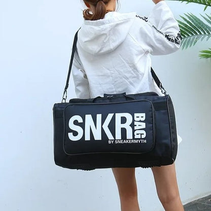 Large Multiple Compartment Sport Bag .