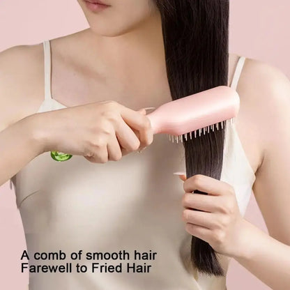 Retractable Anti-Static Hair Comb .