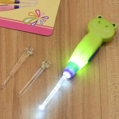 LED Luminous Light Baby Ear Spoon .